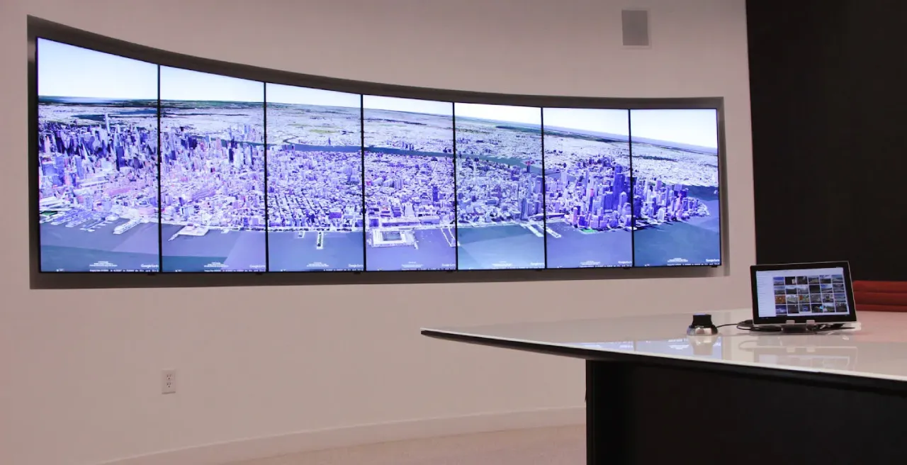VisionPort One is the classic VisionPort experience that has proven itself in 70+ installations around the world.